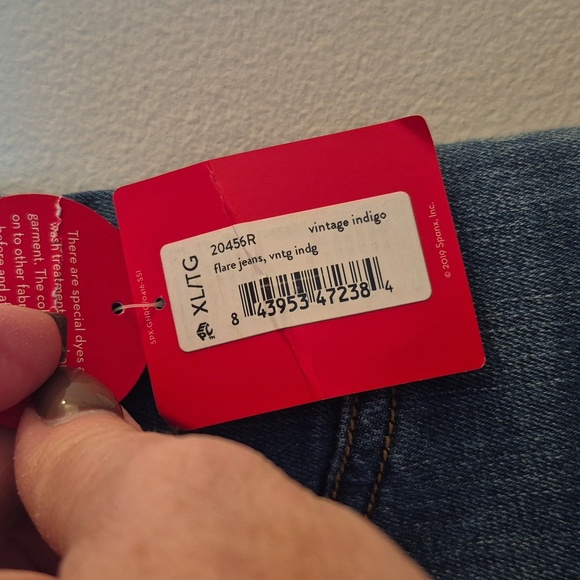 NWT Spanx Flare Vintage Indigo Pull On Jeans Shapewear Compression Sz XL - Picture 5 of 8